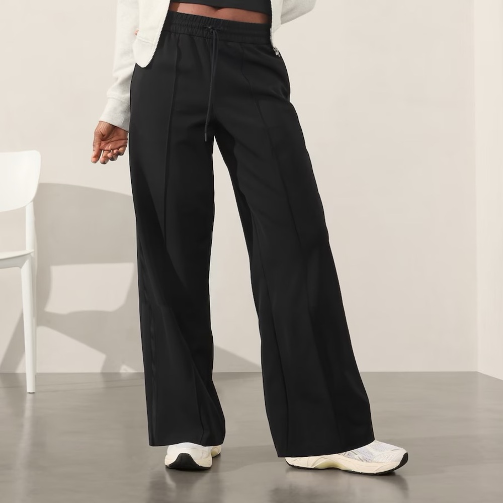 Athleta Endeavor High Rise Relaxed Pant - Black
